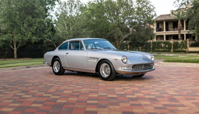 Ferrari 330 GT 2+2 Series II (1966) - als Lot 257 an der RM/Sotheby's Versteigerung in Monterey am 24./25. August 2018