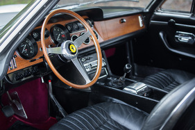 Ferrari 330 GT 2+2 Series II (1967) - als Lot 175 angeboten an der RM Auction Arizona 2013