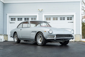 Ferrari 330 GT 2+2 Series II (1967) - als Lot 211 an der RM/Sotheby's Online Only Open Roads February Versteigerung vom 16. bis 23. Februar 2022