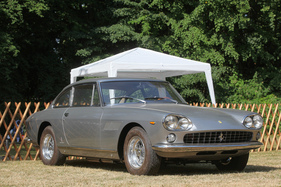 Ferrari 330 GT Serie 1 (1964) - Kategorie "L'Elégance en GT 1959-1969" - Concours d'Elégance Suisse Coppet 2022