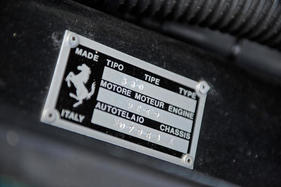 Ferrari 330 GT Shooting Brake (1965) - Chassis-Plakette im Jahr 2008