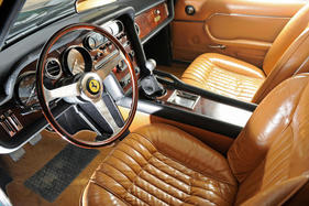 Ferrari 330 GT Shooting Brake (1965) - Interieur, aufgenommen im Jahr 2008