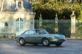 Ferrari 330 GTC (1967) - als Lot 175 an der Artcurial-Versteigerung anlässlich der Rétromobile Paris am 18./19. März 2022