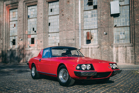 Ferrari 330 GTC Zagato (1967/1974) - im Gegensatz zum 3Z Spider sind die Scheinwerfer komplett sichtbar Ferrari 330 GTC Zagato (1967/1974) - im Gegensatz zum 3Z Spider sind die Scheinwerfer komplett sichtbar