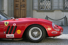 Ferrari 330 GTO (1963) - für den grösseren Motor musste der Radstand verlängert werden