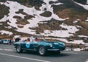 Ferrari 330 GTS (1967) – wurde zum schönsten Fahrzeug gekürt – 38. Kitzbüheler Alpenrallye 2025 Ferrari 330 GTS (1967) – wurde zum schönsten Fahrzeug gekürt – 38. Kitzbüheler Alpenrallye 2025