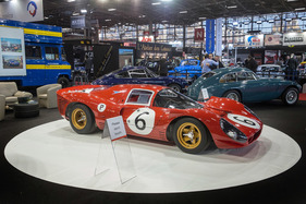 Bild Ferrari 330 P4 (1967) - als Rennautos noch schön sein durften - Rétromobile Paris 2020