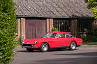Bild: Ferrari 330GT 2+2 'Série 2' (1966) - als Lot 367 an der Bonhams Versteigerung "Les grandes marques du monde au Grand Palais" in Paris 2017