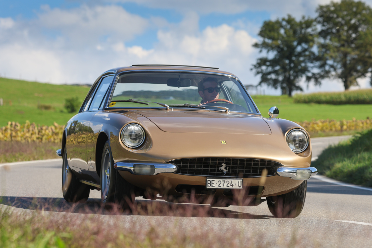 Ferrari 365 GT 2+2 (1970) – Kein anderes Auto seiner Zeit (und Gewichtsklasse) vereinte Kraft, Klang, Komfort und Kurvenfreude auf eine so vollkommene Weise