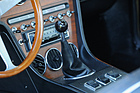 Ferrari 365 GT 2+2 (1970) – Ledermanschette statt offener Kulisste, trotzdem ein tolles Schaltgefühl