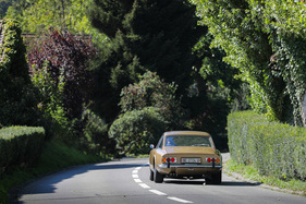 Ferrari 365 GT 2+2 (1970) – Trotz fast fünf Metern Länge fühlt sich der Wagen nicht unhandlich an