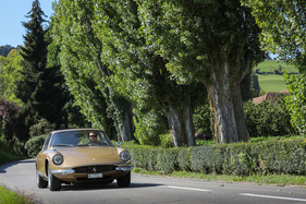 Ferrari 365 GT 2+2 (1970) – Trotz fast fünf Metern Länge fühlt sich der Wagen nicht unhandlich an