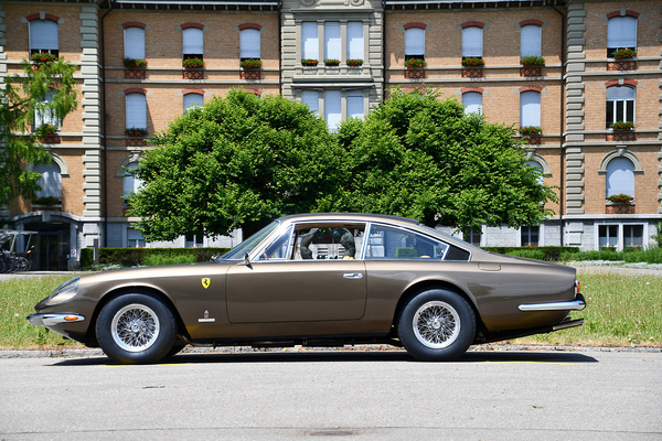 Image: Ferrari 365 GT 2+2 (1970) - as lot 118 at the auction of the Oldtimer Gallery in Gstaad on December 29, 2019
