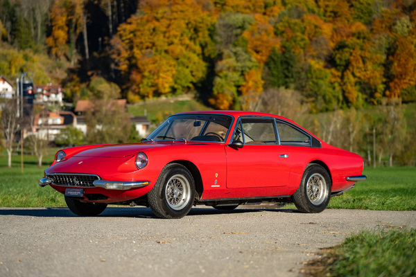 Ferrari 365 GT 2+2 Queen Mary (1969) - als Lot 125 an der Versteigerung der Oldtimer Galerie in Gstaad am 29. Dezember 2025