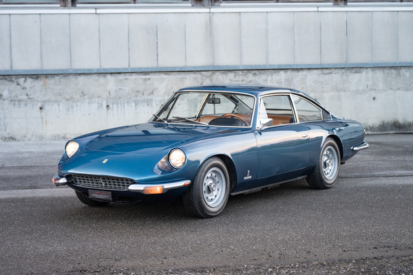 Ferrari 365 GT 2+2 Queen Mary (1969) - als Lot 143 an der Versteigerung der Oldtimer Galerie in Gstaad am 29. Dezember 2025