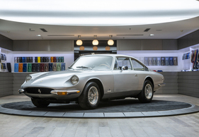 Bild Ferrari 365 GT 2+2 by Pininfarina (1969) - als Lot 197 an der RM/Sotheby's Online Only Open Roads February Versteigerung vom 16. bis 23. Februar 2022