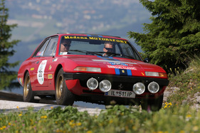 Ferrari 365 GT4 (1972) an der Ennstal-Classic 2013 (1972)