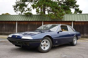 Ferrari 365 GT4 2+2 (1975) - als Lot 266 an der Artcurial Versteigerung "Sur les Champs" 2019