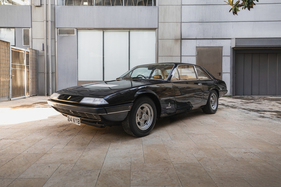 Ferrari 365 GT4 2+2 by Pininfarina (1974) - Lot 355 an der RM/Sotheby's "Cliveden House" Versteigerung am 12. Juni 2024