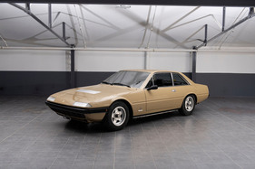 Ferrari 365 GT4 2+2 by Pininfarina (1976) - als Lot 184 an der RM/Sotheby's Monaco Versteigerung vom 14. Mai 2022