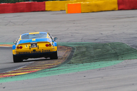 Ferrari 365 GTB 4 (1970) an der Spa Classic 2015 in der Gruppe der CER (Classic Endurance Racing)