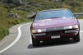 Ferrari 365 GTB/4 Daytona (1969) - bei der Überquerung des Flüelapasses an der Passione Engadina 2019