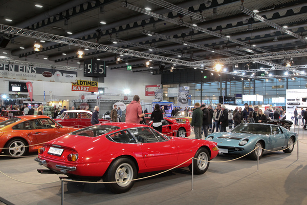 Ferrari 365 GTB/4 Daytona (1972) - Traum-Konkurrenten, der Lamborghini Miura war aber stärker - Sonderschau "Rivalen" an der Bremen Classic Motorshow 2020
