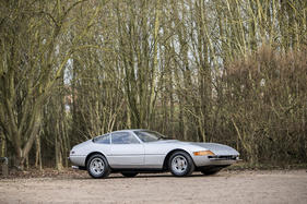 Ferrari 365 GTB/4 «Daytona» (1972) - als Lot 358 an der Bonhams Versteigerung "Les grandes marques du monde au Grand Palais" in Paris 2017