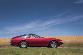 Ferrari 365 GTB/4 "Daytona" (1973) - überzeugt auch noch mehr als 50 Jahre nach seiner Vorstellung Ferrari 365 GTB/4 "Daytona" (1973) - überzeugt auch noch mehr als 50 Jahre nach seiner Vorstellung