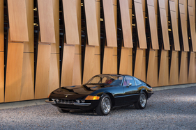 Ferrari 365 GTB/4 Daytona Berlinetta (1973) - als Lot 201 angeboten an der RM/Sotheby's Versteigerung "Driven by Disruption" in New York am 10. Dezember 2015 Ferrari 365 GTB/4 Daytona Berlinetta (1973) - als Lot 201 angeboten an der RM/Sotheby's Versteigerung "Driven by Disruption" in New York am 10. Dezember 2015