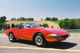 Bild Ferrari 365 GTB/4 Spider (1970) - angeboten an der Bonhams Versteigerung im Grand Palais in Paris am 5. Februar 2015