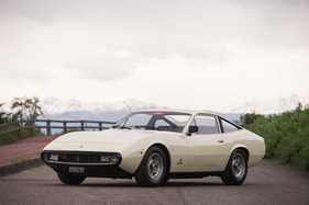 Ferrari 365 GTC4 (1971) - als Lot 144 angeboten an der Artcurial Le Mans Classic Versteigerung am 9. Juli 2016
