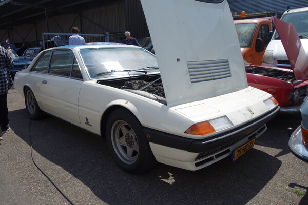 Ferrari 400 i (1984) - Palmen Scheuenfund-Sammlung