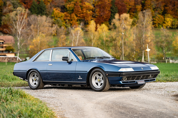 Ferrari 400i (1980) - als Lot 108 an der Versteigerung der Oldtimer Galerie in Gstaad am 29. Dezember 2025