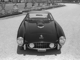 Ferrari 410 Superamerica Scaglietti (1957) - Front-Ansicht mit zentralen Zusatzscheinwerfern