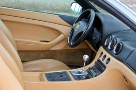 Ferrari 456 M GT (2000) - ergonomischer Fahrerarbeitsplatz