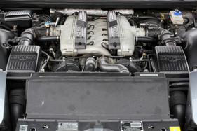 Ferrari 456 M GT (2000) - weit hinten montierter V12-Motor (2000)