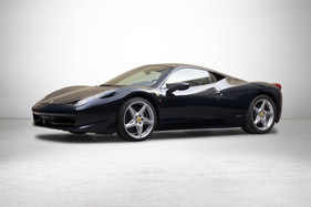 Ferrari 458 Italia 4,5-Liter V8 (2010) - angeboten als Lot 22 an der Auctionata Versteigerung an der Motorworld Berlin am 8. Oktober 2016