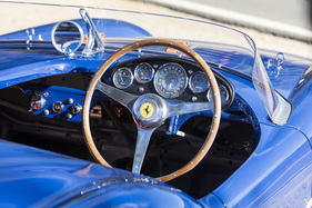 Ferrari 500 Mondial (1954) - Tachometer braucht der Rennfahrer keinen