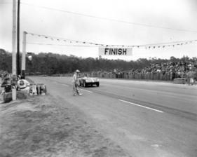 Ferrari 500 Mondial (1954) - mit Phil Hill am Steuer