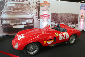 Ferrari 500 Mondial (1955) - 200 PS aus zwei Litern Hubraum bei 8500 Umdrehungen (Retro Classics Bavaria 2017 in Nürnberg)