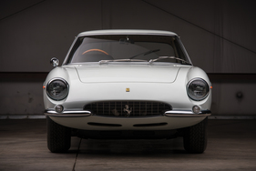 Ferrari 500 Superfast Series II (1966) - als Lot 149 an der RM/Sotheby's Versteigerung "Ferrari - Leggenda e Passione" am 8. September 2017