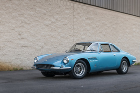 Ferrari 500 Superfast Series II (1966) - die Front erinnert an den späteren 330 GTC