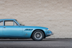 Ferrari 500 Superfast Series II (1966) - die Luftauslässe änderten im Design von Serie 1 und 2