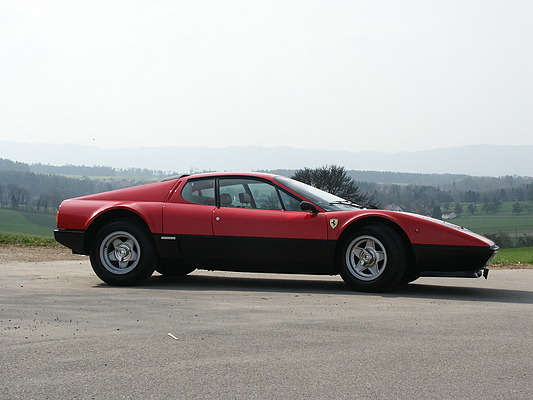 Ferrari 512 BB (1981) - flach und gestreckt