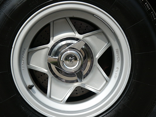 Ferrari 512 BB (1981) - klassisches Rad-Design von Cromodora