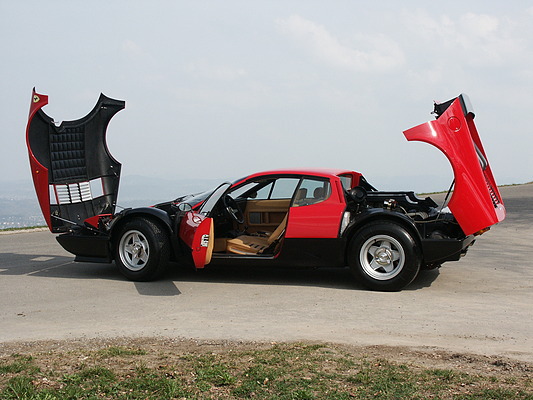 Ferrari 512 BB (1981) - vollständig aufgeklappt