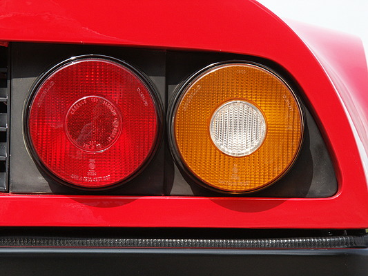 Ferrari 512 BB (1981) - zwei Rücklampen auf jeder Seite beim 512-er-Modelle