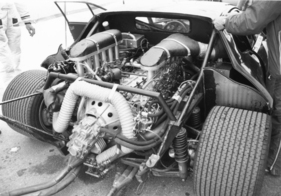 Ferrari 512 BB LM (1981) - 1000km Monza 1981 - Blick auf den 12 Zylinder Motor