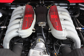 Ferrari 512 M (1995) - auch der Motor ist eine Augenweide